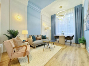 Modern Elegance - CBD Luxury 1BR on Central Queen St